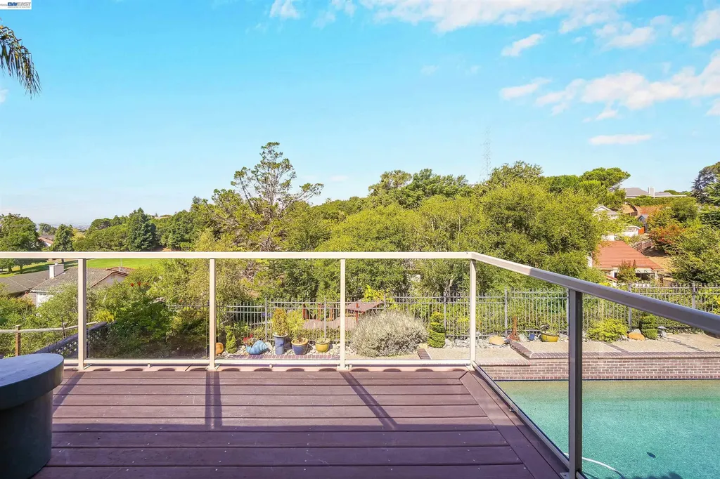 5922 Charter Oaks Drive Castro Valley CA 94552