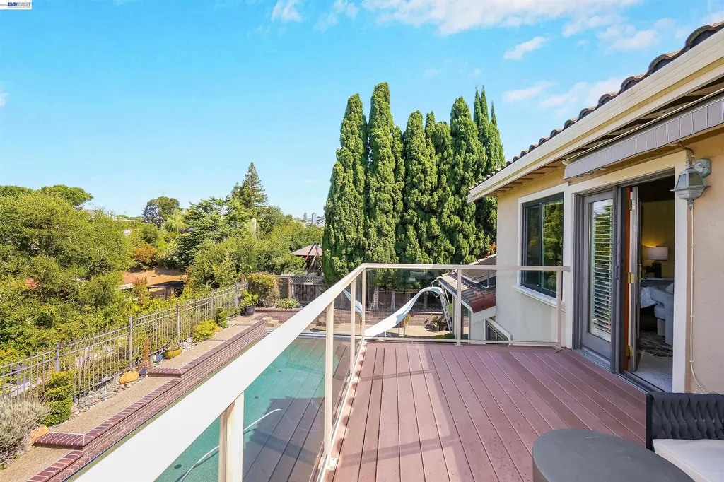 5922 Charter Oaks Drive Castro Valley CA 94552