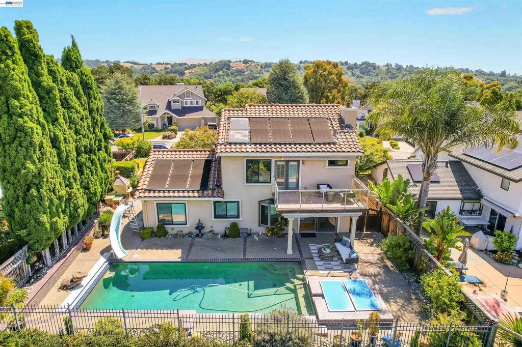 5922 Charter Oaks Drive Castro Valley CA 94552