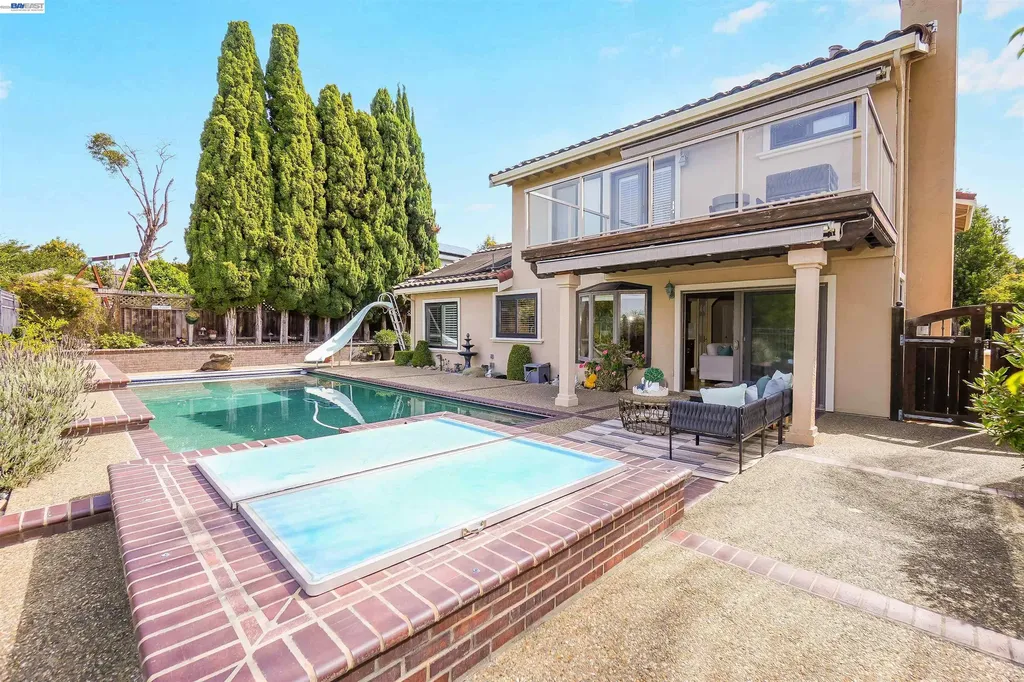 5922 Charter Oaks Drive Castro Valley CA 94552