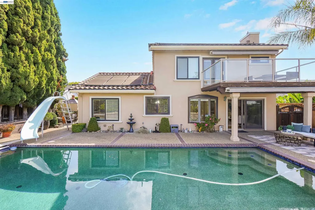 5922 Charter Oaks Drive Castro Valley CA 94552