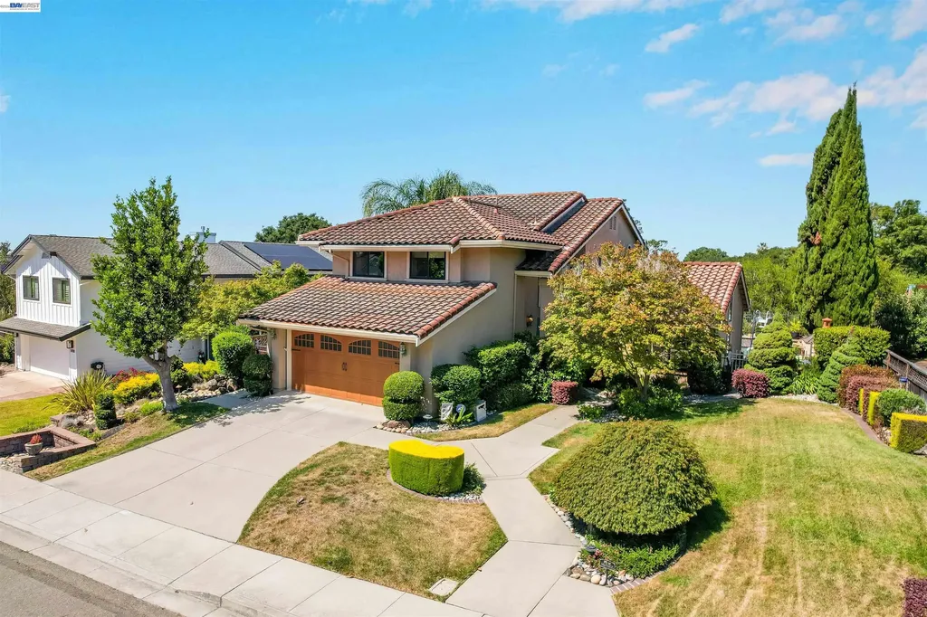 5922 Charter Oaks Drive Castro Valley CA 94552