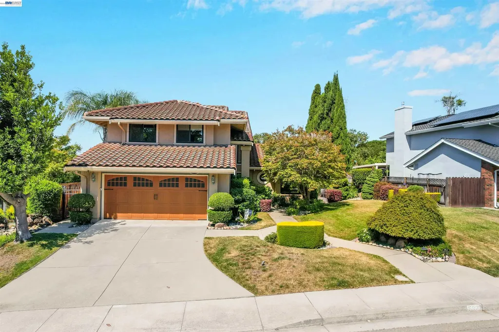 5922 Charter Oaks Drive Castro Valley CA 94552