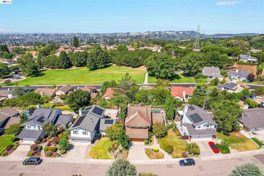 5922 Charter Oaks Drive Castro Valley CA 94552
