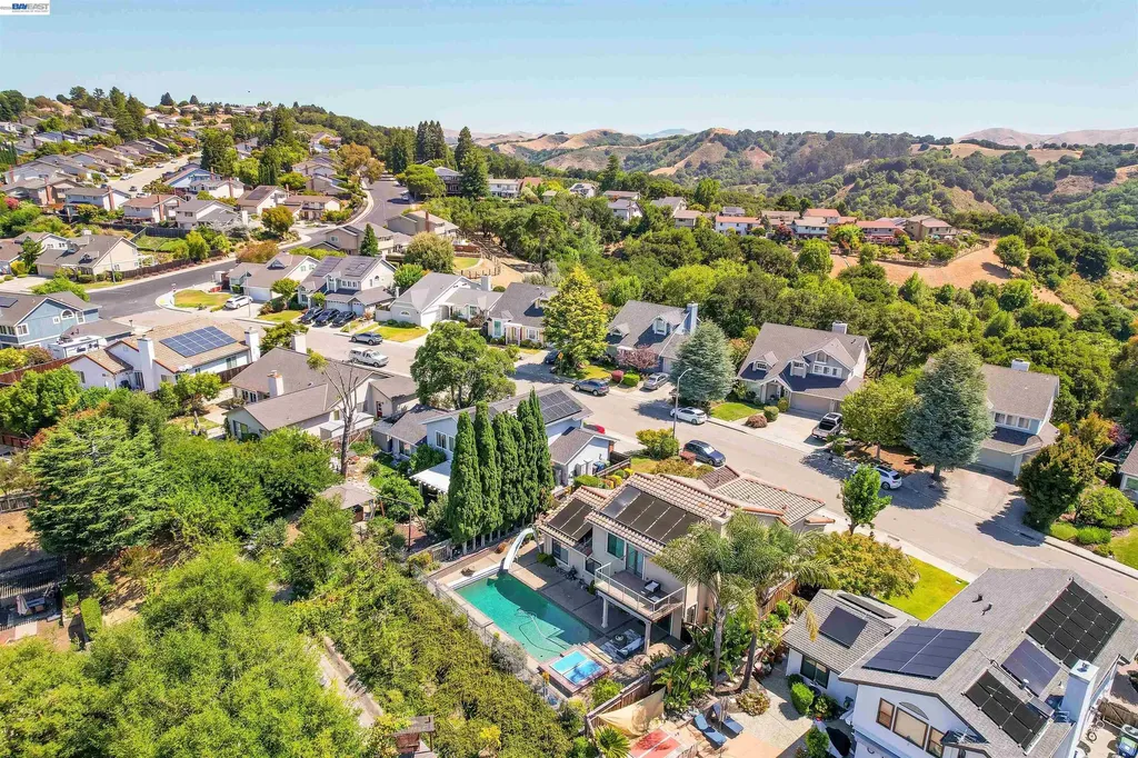 5922 Charter Oaks Drive Castro Valley CA 94552