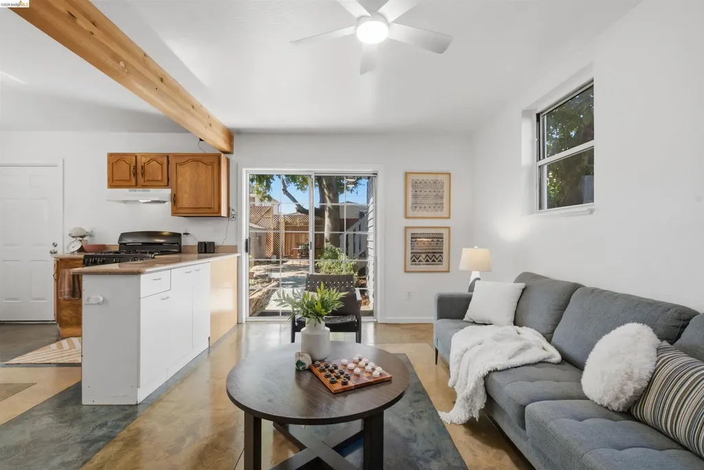 963 37th Street Oakland CA 94608