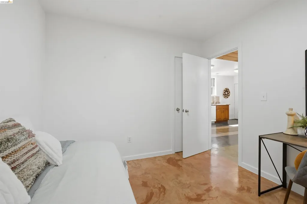 963 37th Street Oakland CA 94608