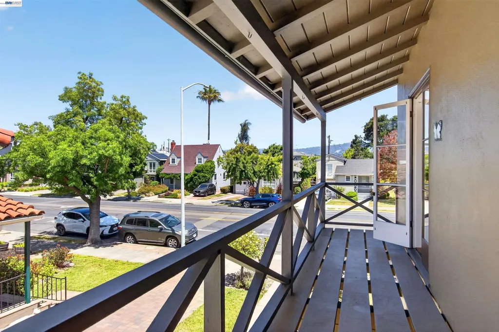 2926/2928 Fernside Boulevard Alameda CA 94501
