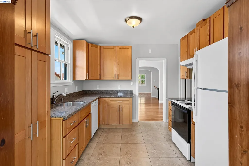 2926/2928 Fernside Boulevard Alameda CA 94501