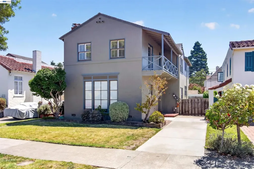 2926/2928 Fernside Boulevard Alameda CA 94501
