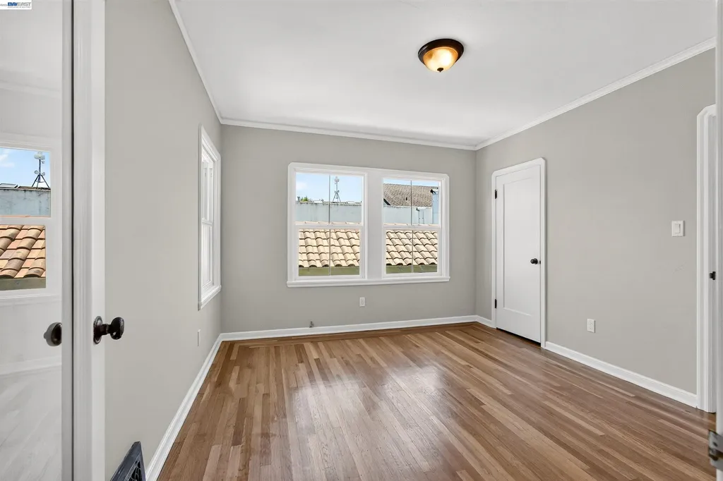 2926/2928 Fernside Boulevard Alameda CA 94501