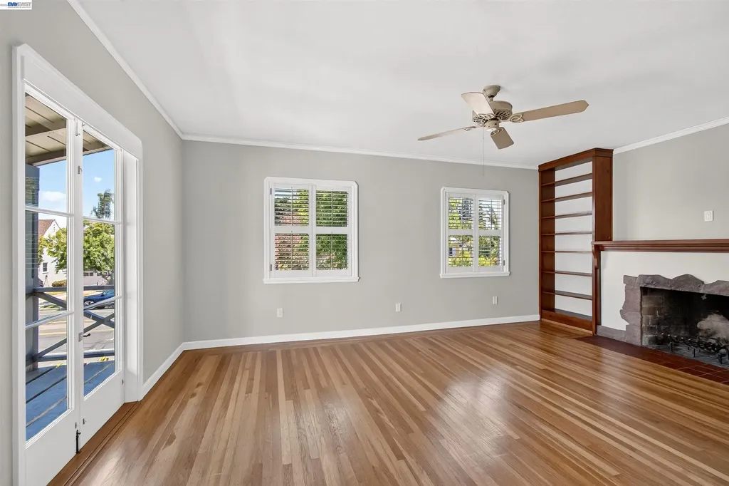 2926/2928 Fernside Boulevard Alameda CA 94501