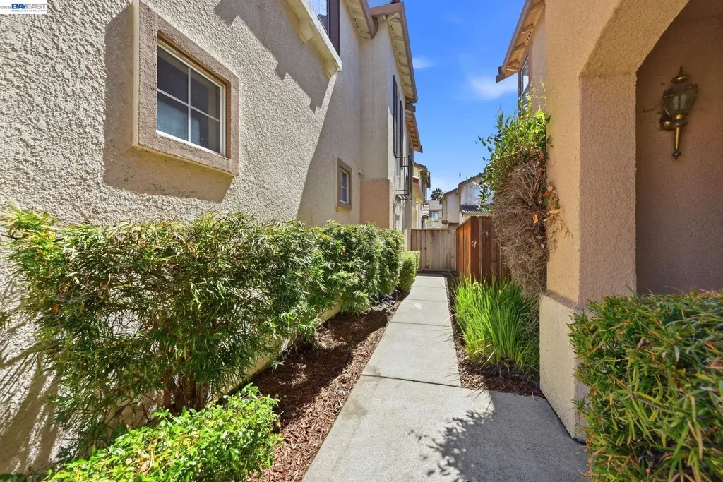2245 Pipit Court San Leandro CA 94579