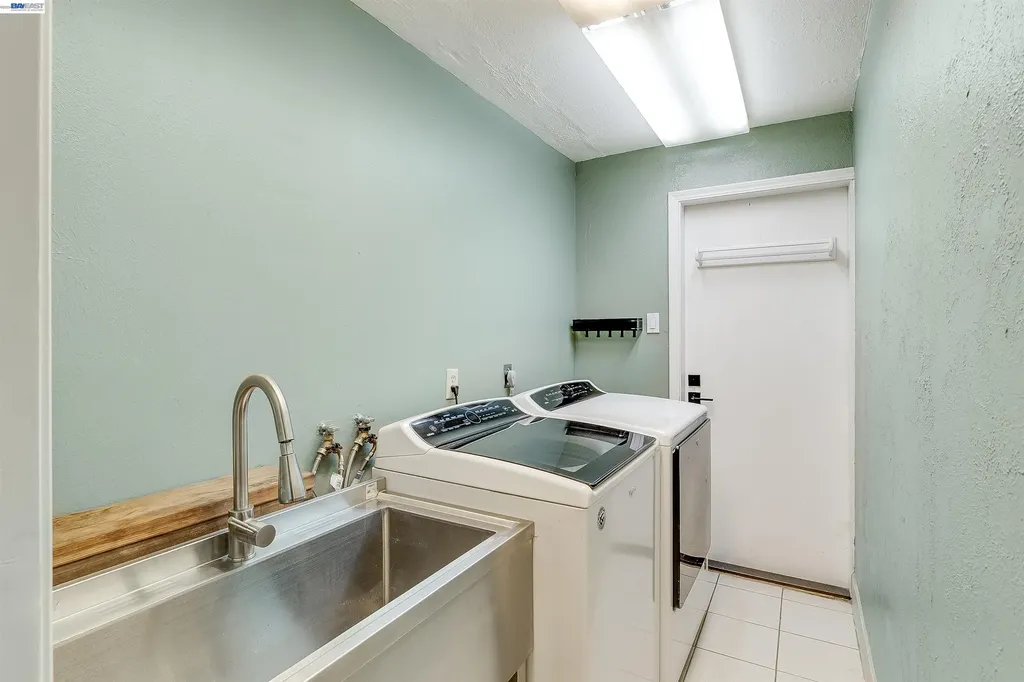 1042 Nielsen Lane Livermore CA 94550