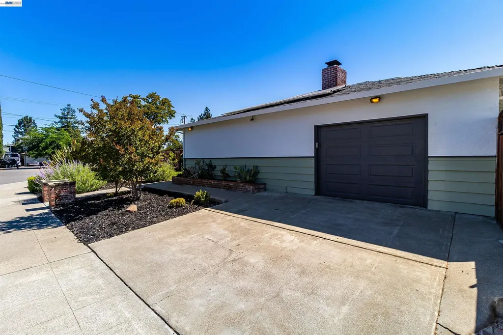 1042 Nielsen Lane Livermore CA 94550
