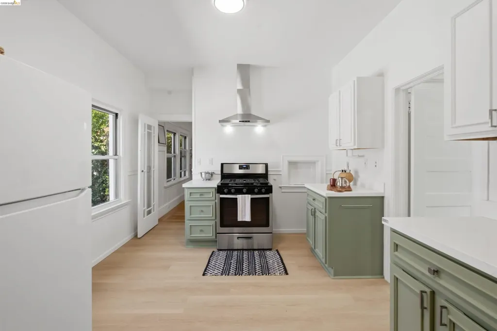 961-963 37th Street Oakland CA 94608