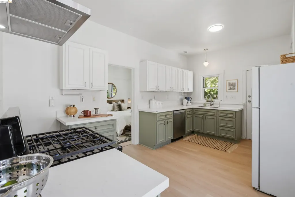 961-963 37th Street Oakland CA 94608