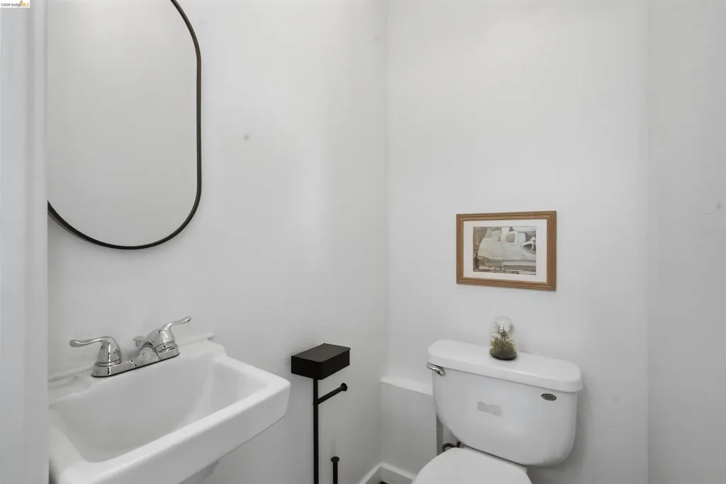 961-963 37th Street Oakland CA 94608