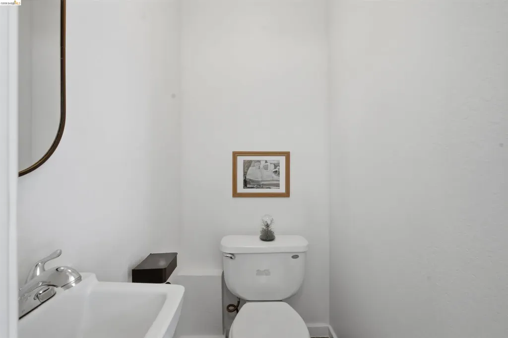 961-963 37th Street Oakland CA 94608