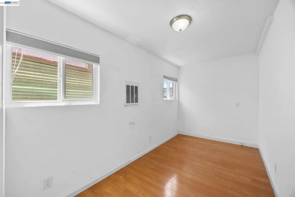 1828 Rosedale Avenue Oakland CA 94601