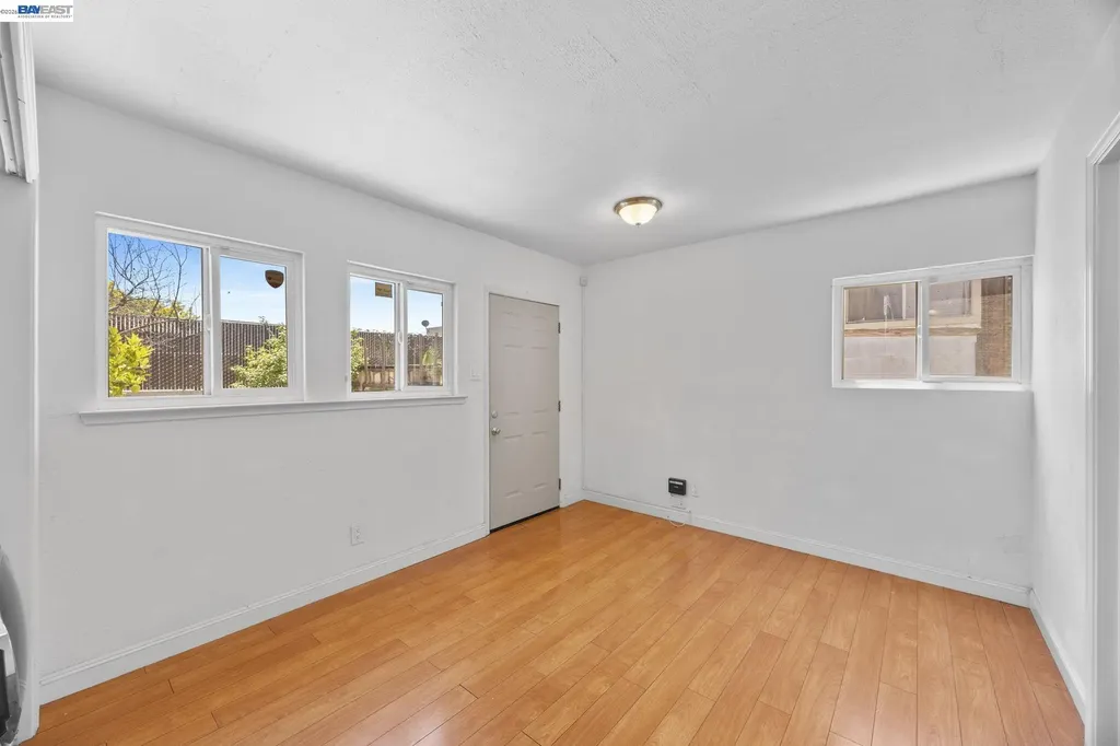 1828 Rosedale Avenue Oakland CA 94601