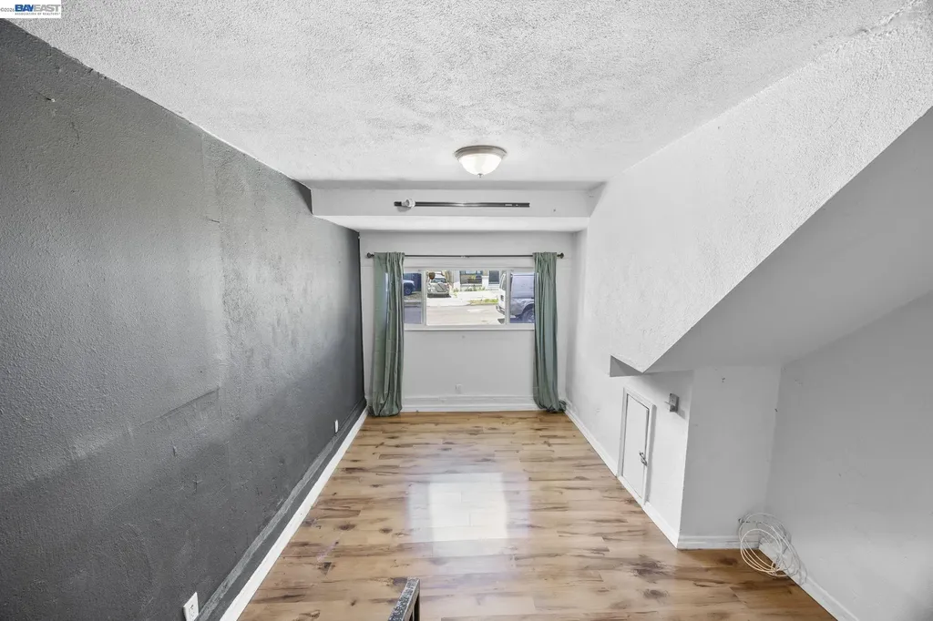 1828 Rosedale Avenue Oakland CA 94601