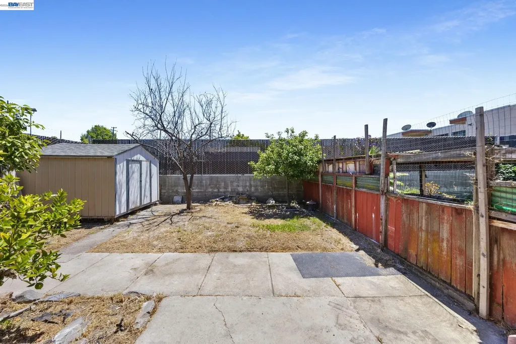 1828 Rosedale Avenue Oakland CA 94601
