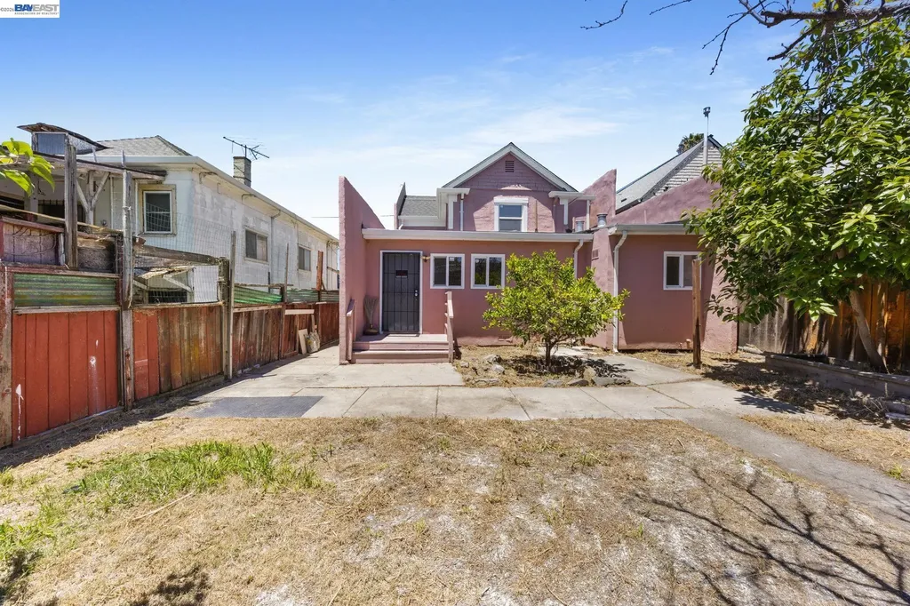 1828 Rosedale Avenue Oakland CA 94601