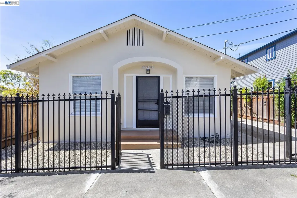 2215 E 29th Street Oakland CA 94606