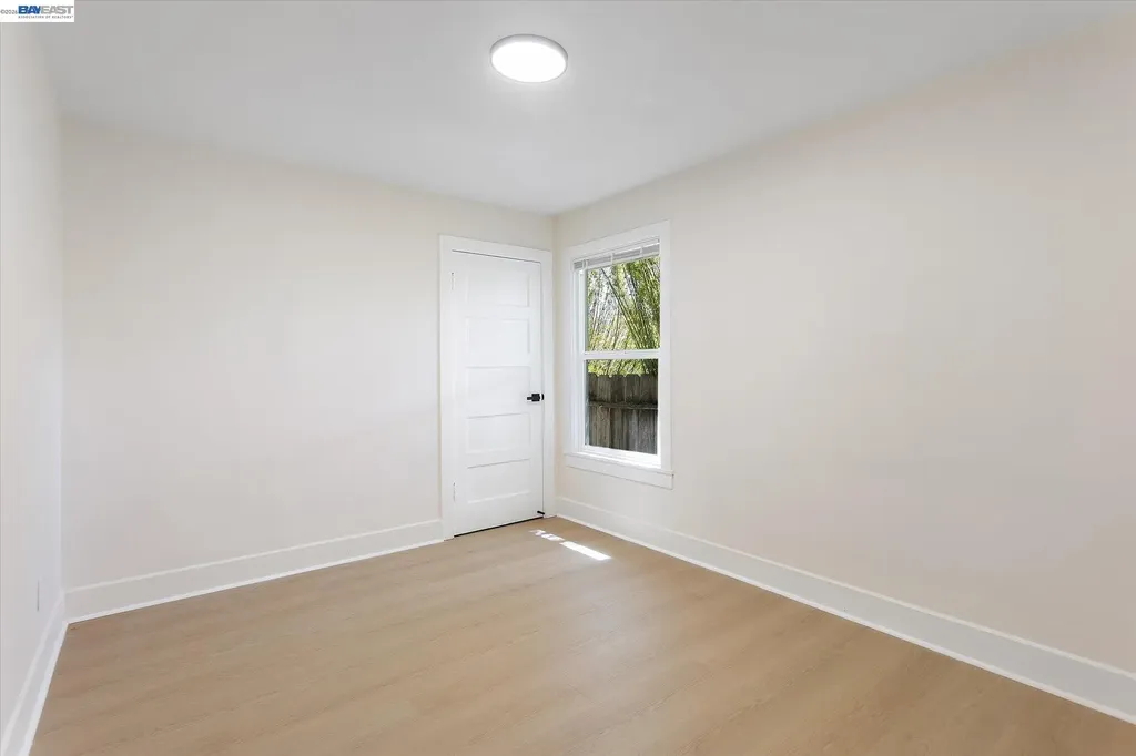 2215 E 29th Street Oakland CA 94606