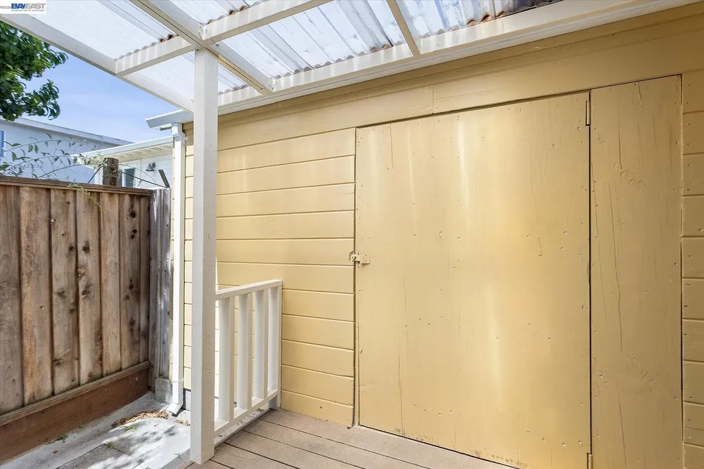2215 E 29th Street Oakland CA 94606