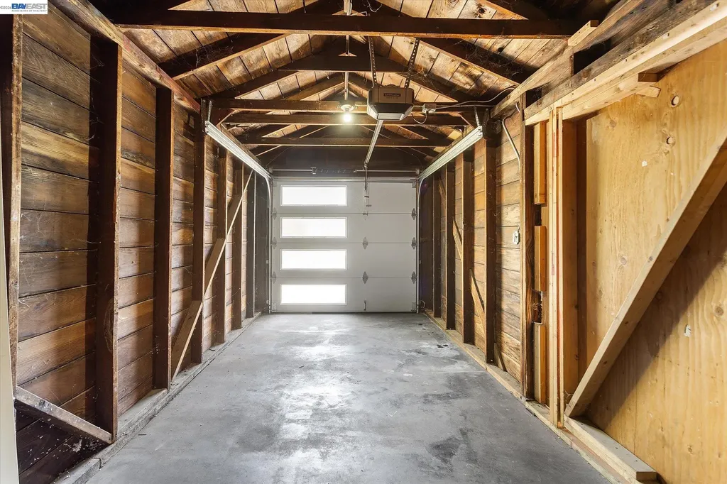 2215 E 29th Street Oakland CA 94606