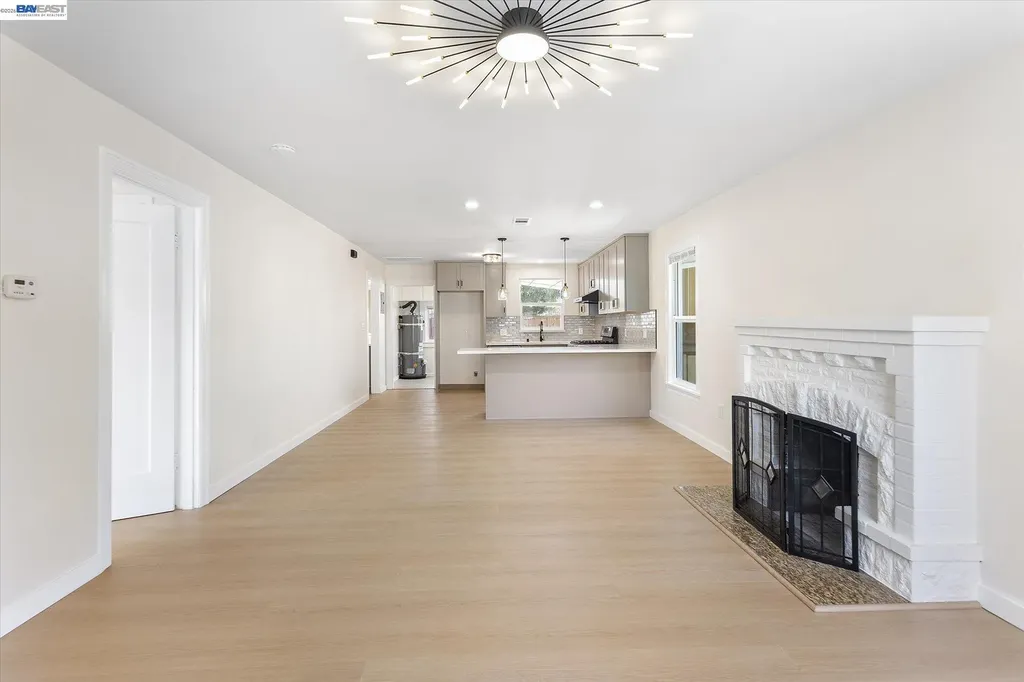 2215 E 29th Street Oakland CA 94606