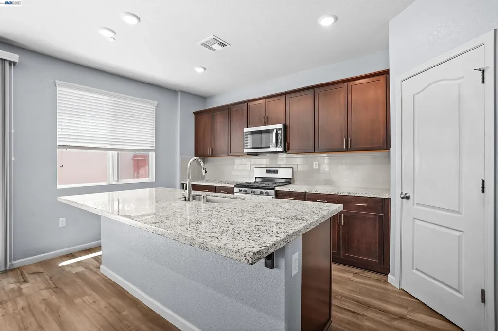 281 Agata Way Oakley CA 94561