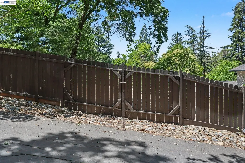 571 La Gonda Way Danville CA 94526