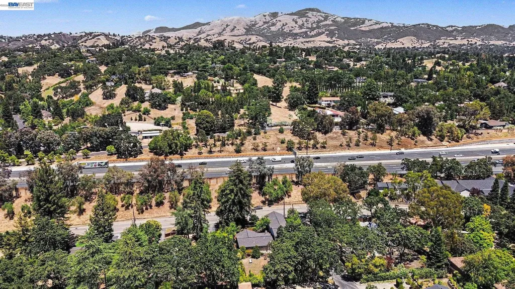 571 La Gonda Way Danville CA 94526
