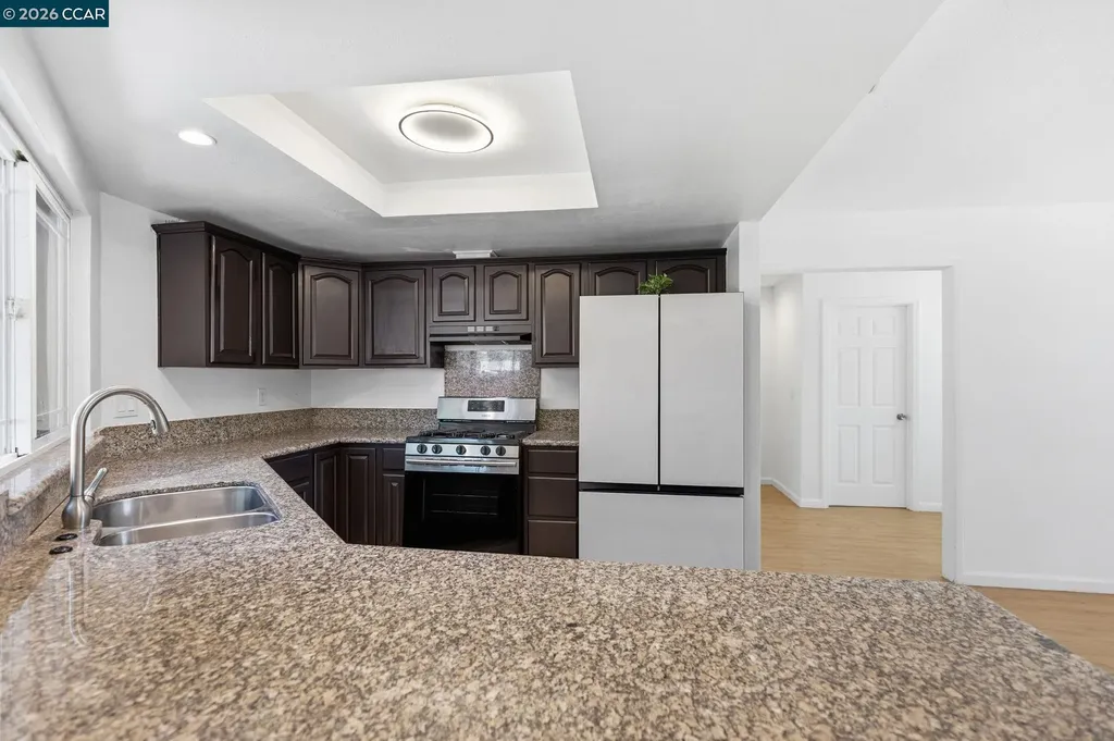 20 Buena Vista Pittsburg CA 94565