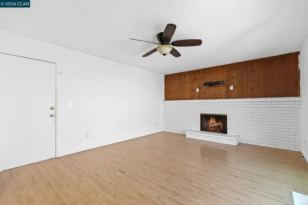 20 Buena Vista Pittsburg CA 94565