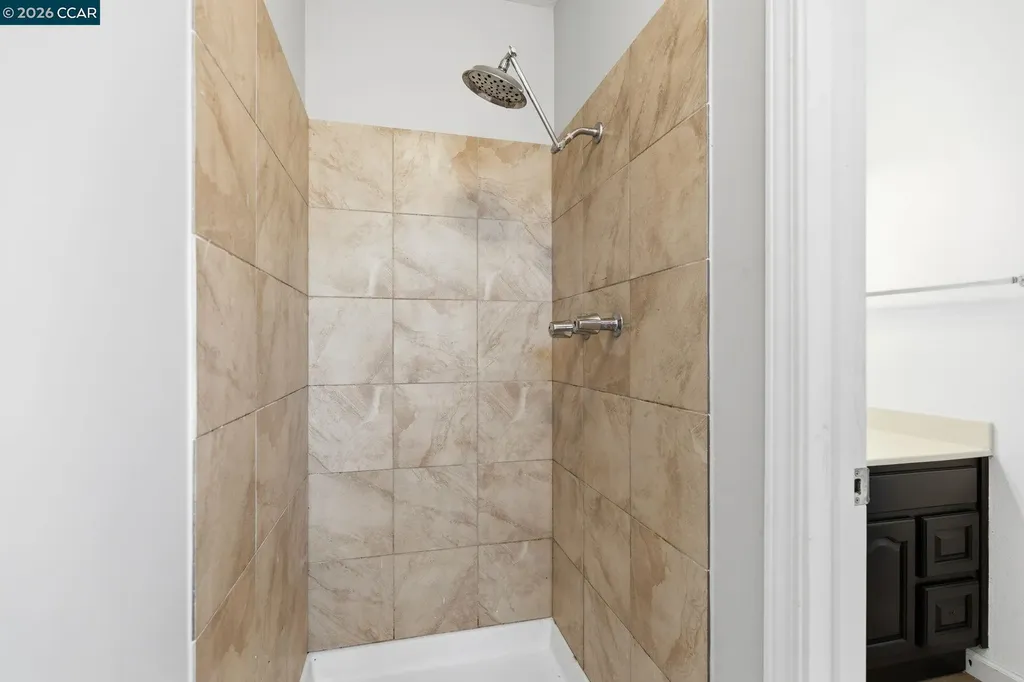 20 Buena Vista Pittsburg CA 94565