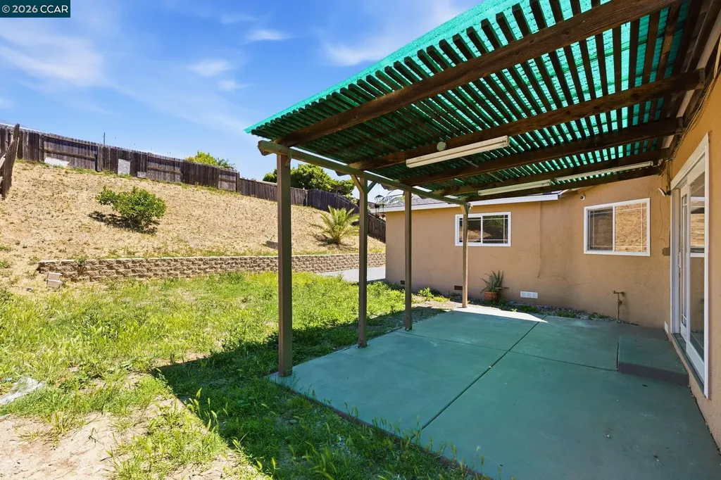 20 Buena Vista Pittsburg CA 94565