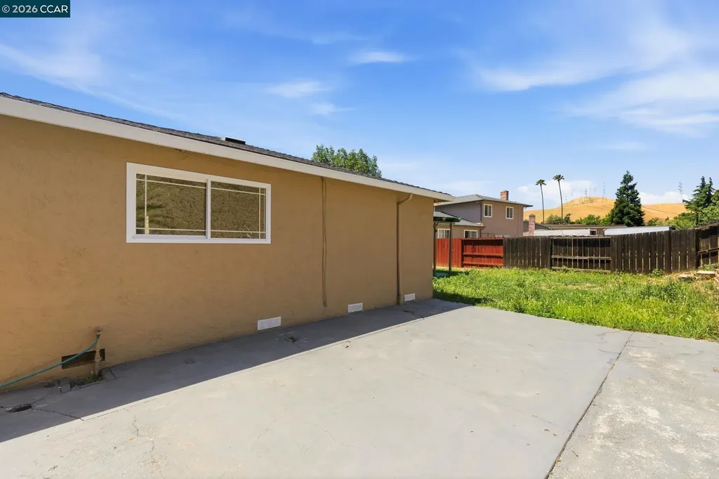 20 Buena Vista Pittsburg CA 94565