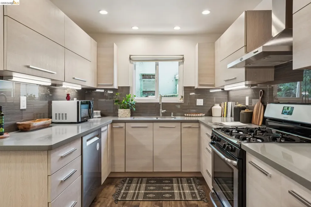 515 Vincente Avenue Berkeley CA 94707
