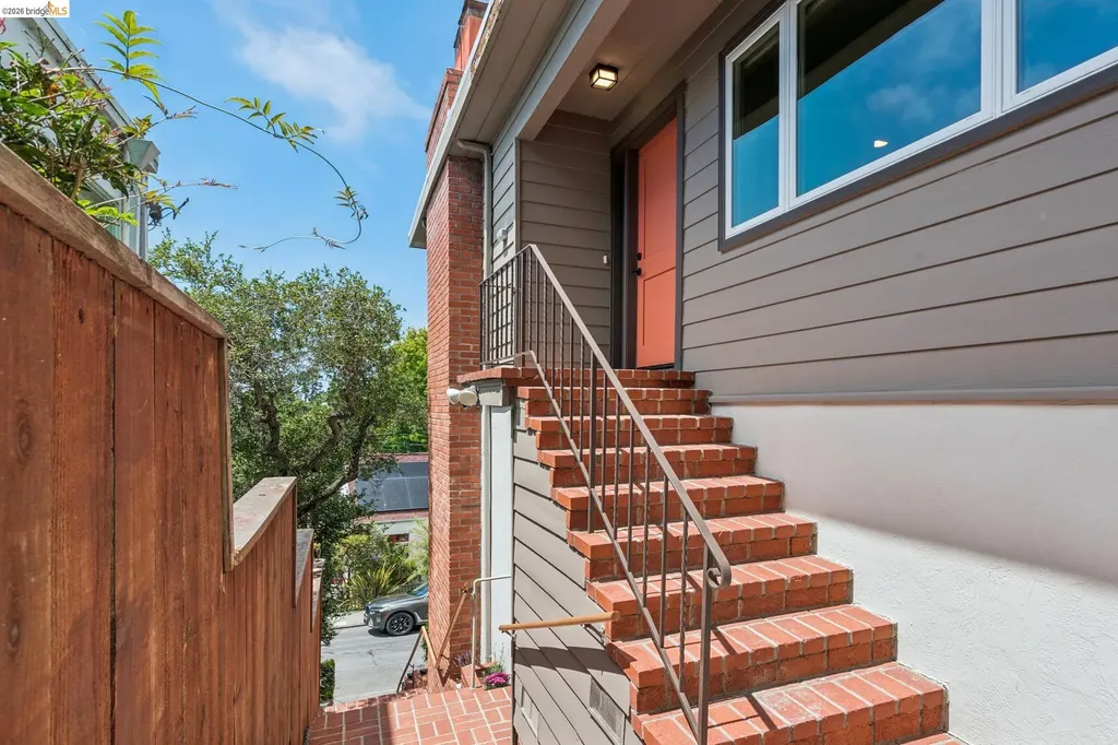 515 Vincente Avenue Berkeley CA 94707