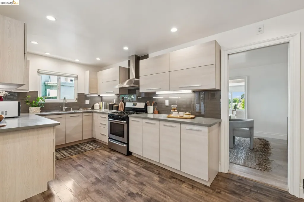 515 Vincente Avenue Berkeley CA 94707