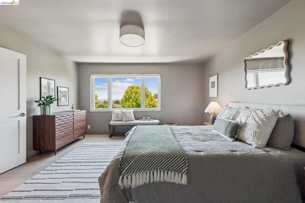 515 Vincente Avenue Berkeley CA 94707