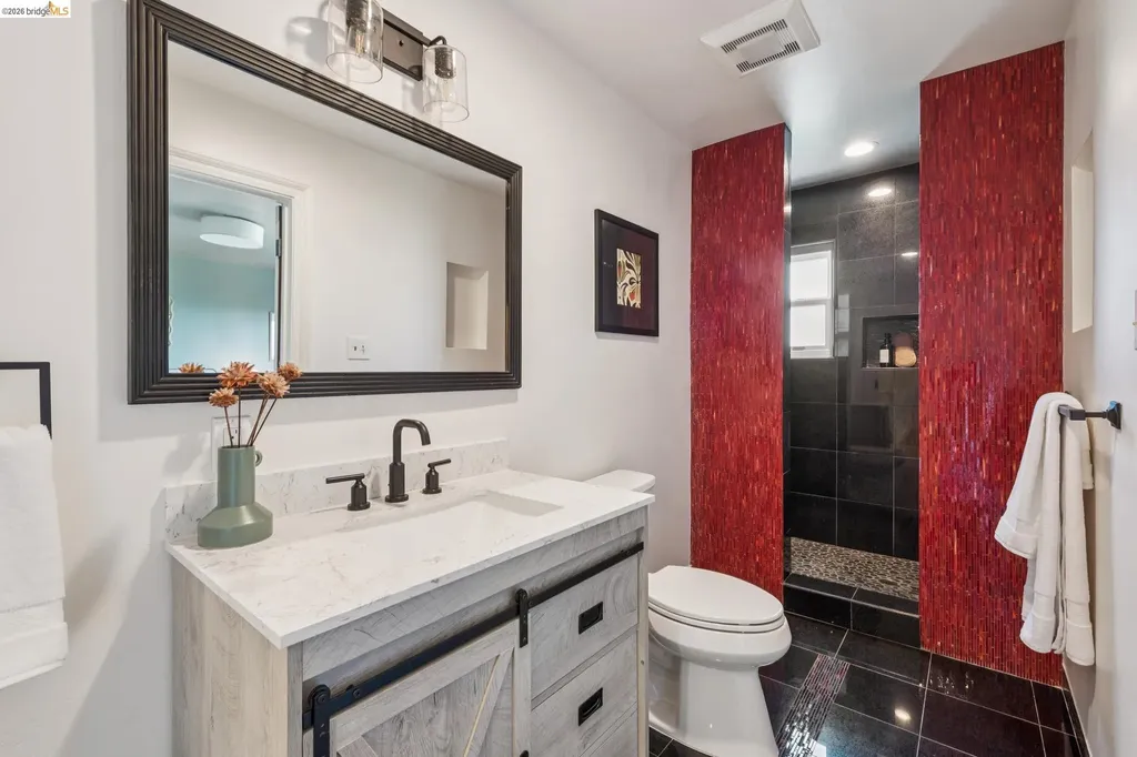 515 Vincente Avenue Berkeley CA 94707