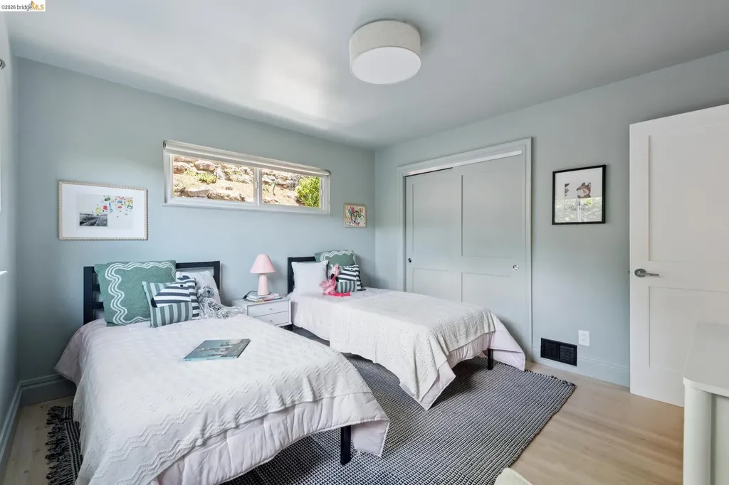 515 Vincente Avenue Berkeley CA 94707