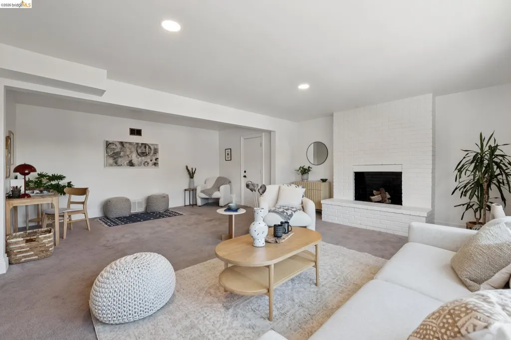 515 Vincente Avenue Berkeley CA 94707