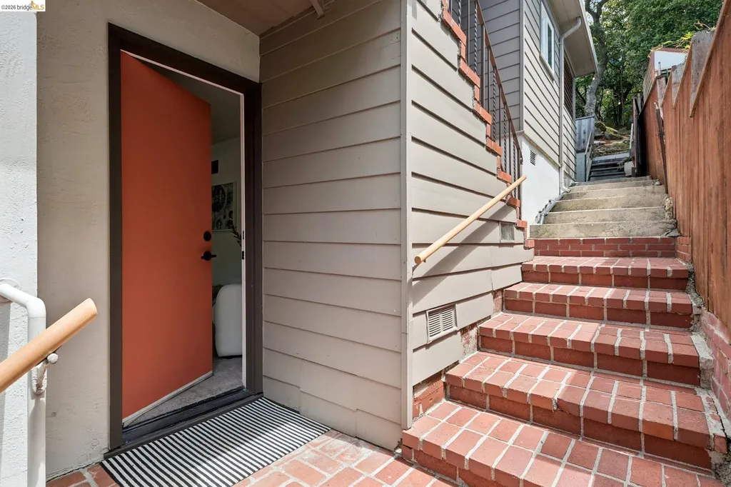 515 Vincente Avenue Berkeley CA 94707