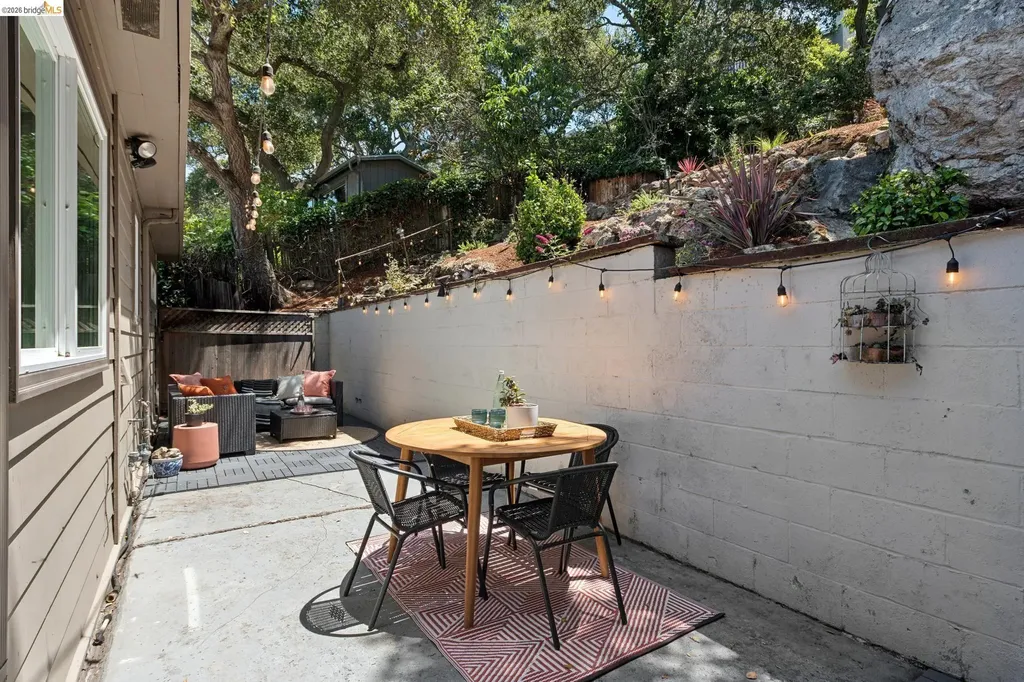 515 Vincente Avenue Berkeley CA 94707